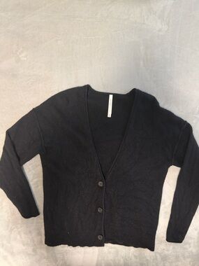 Babaton Black Cashmere Loose-Fitting V-Neck Button-Front Cardigan